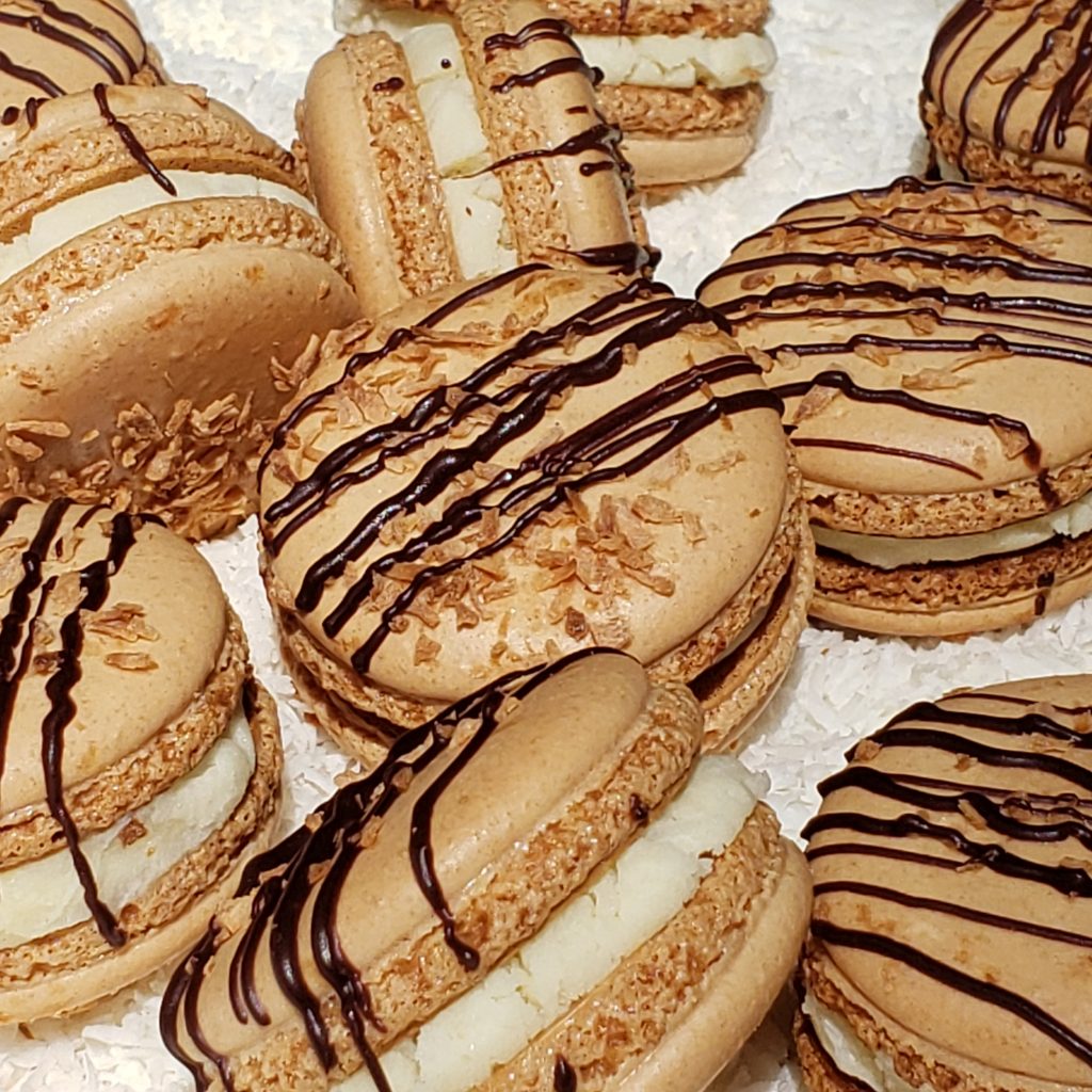 Coconut Macaroon macaron